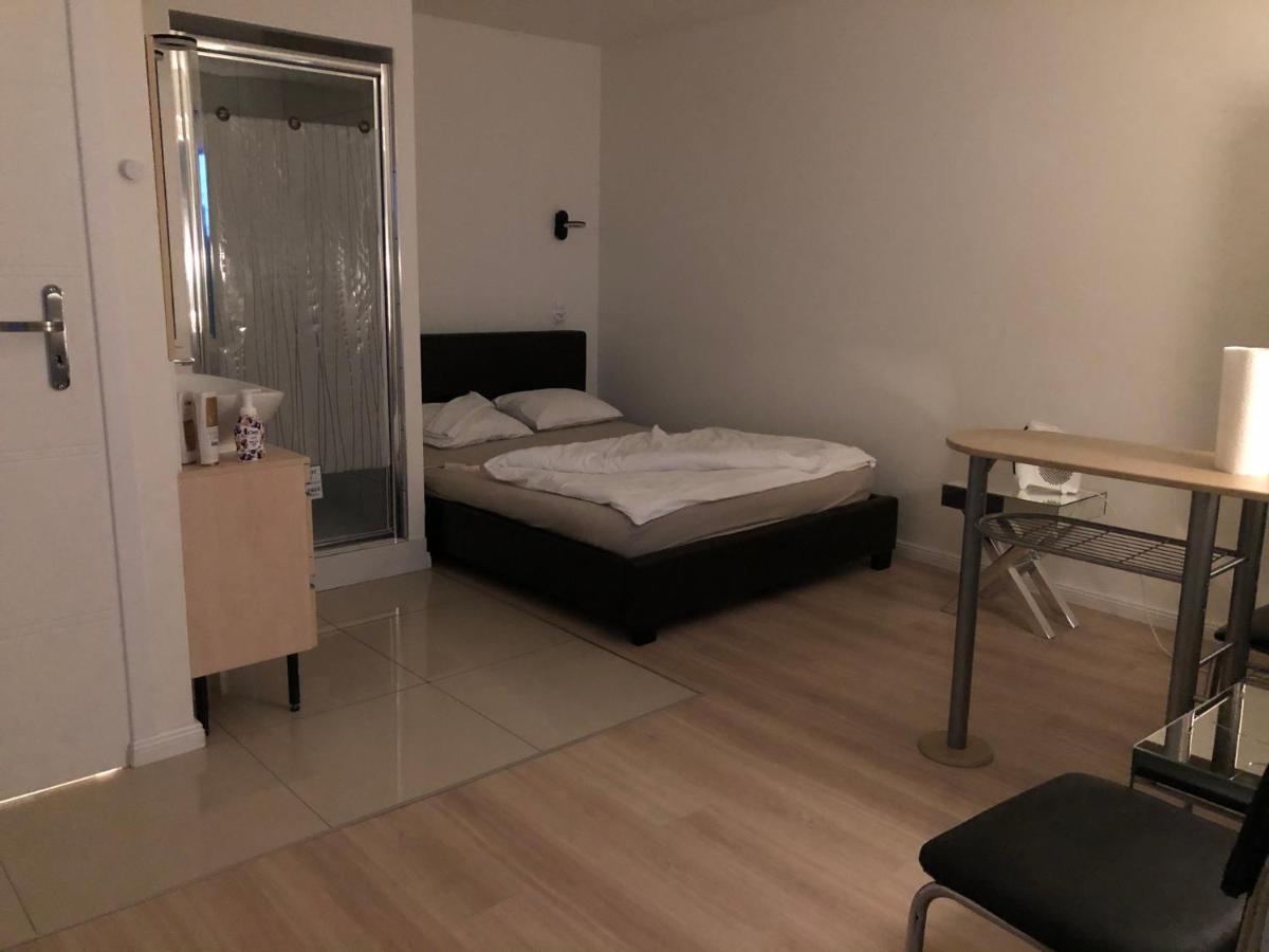 Mini Studio A Bed4U Late Check in Lublino Esterno foto